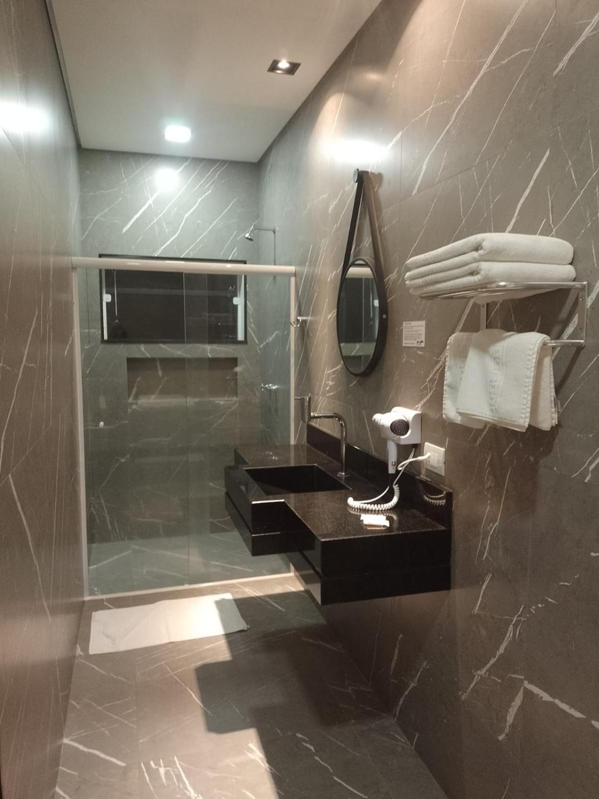 Hotel Beira Rio Piraju Bagian luar foto